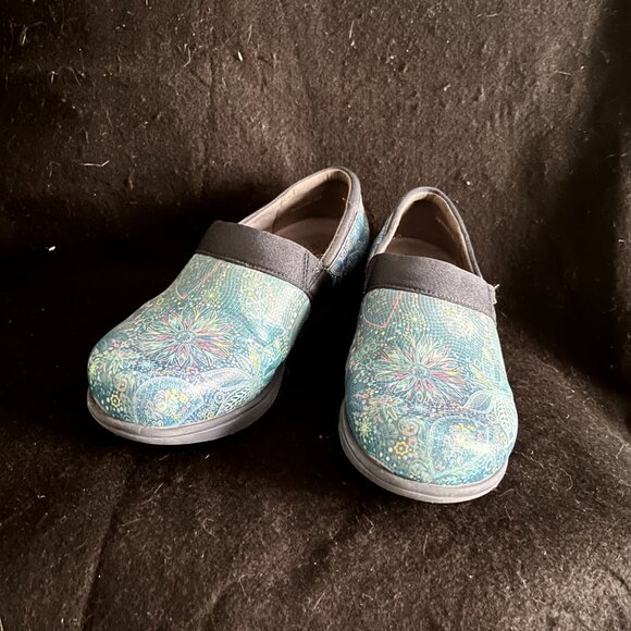 “Grey’s Anatomy” Softwalk Nurse/Medical Clogs/Shoes Size 7 - Picture 2 of 9